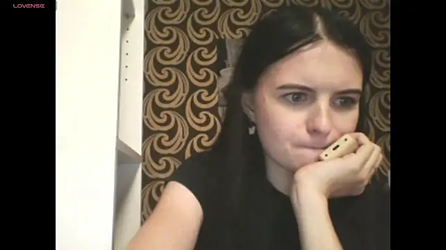 KikiAmino live cam on StripChat