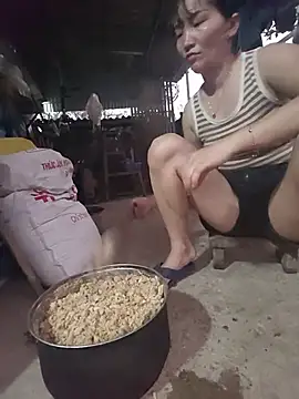 2_banana live cam on StripChat