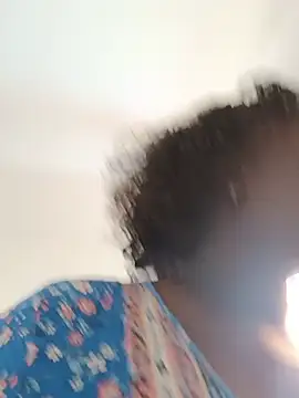 VelvetcocoaXX webcam