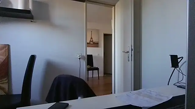 alpha-hunk live cam on StripChat