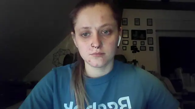 LeaWetGirl live cam on StripChat
