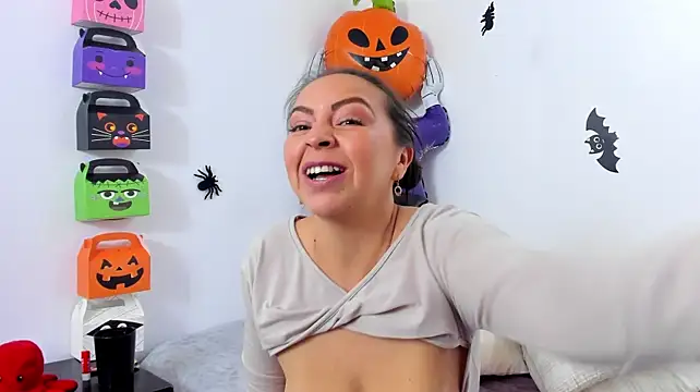 LiaDumond webcam