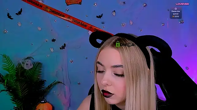 lyra_desire live cam on StripChat