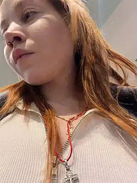 SlavicCandy webcam