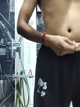 Nikolas_top