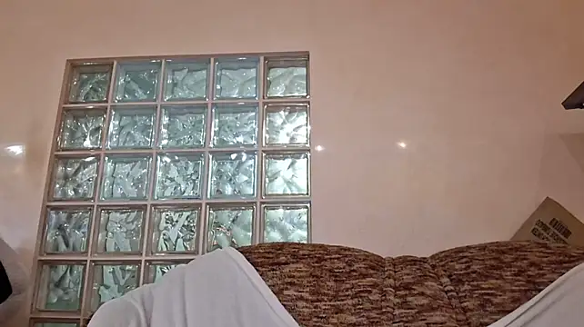 CleotildeAholt live cam on StripChat