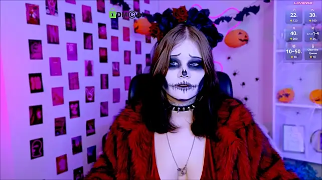 nikki_kiss_