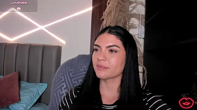 Veronicalanx1