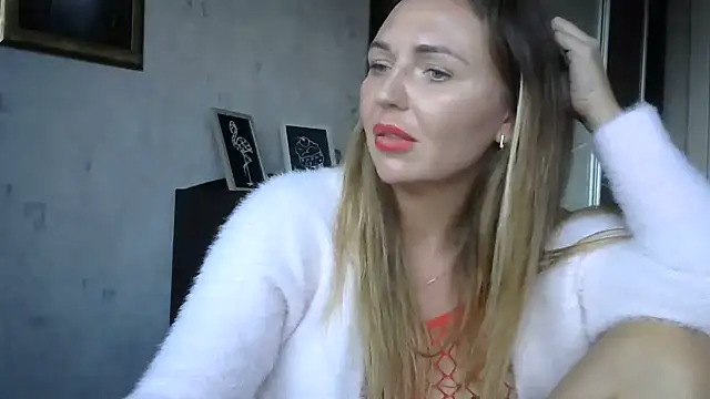 AngelinaLove28