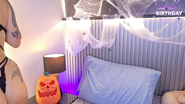 annie_hawk live cam preview