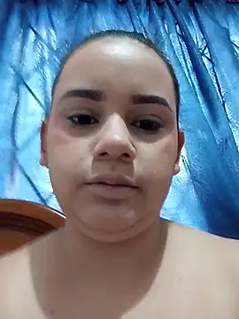 NahomyEvans