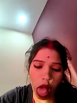 Mahek_-Love143 live cam on StripChat
