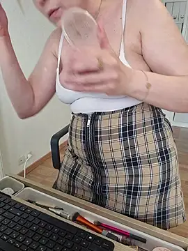 JennyCoquine live cam on StripChat