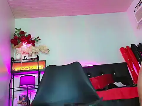JadeScarlet_LoveLace webcam