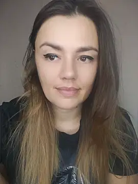 KrissSexi live cam on StripChat