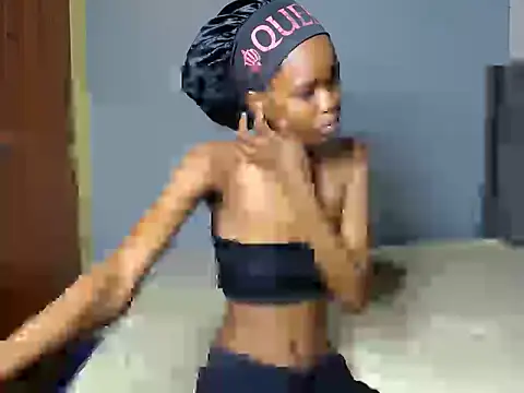 Sweetdesireeee live cam on StripChat