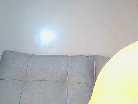 Prettygodess01 live cam on StripChat