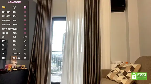 AveryBerkson live cam on StripChat