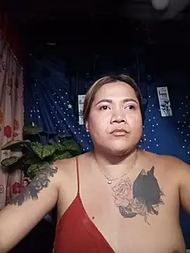 NorahMOREE live cam on StripChat