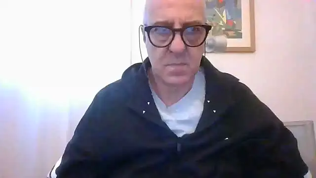 ANONIMO7735 live cam on StripChat