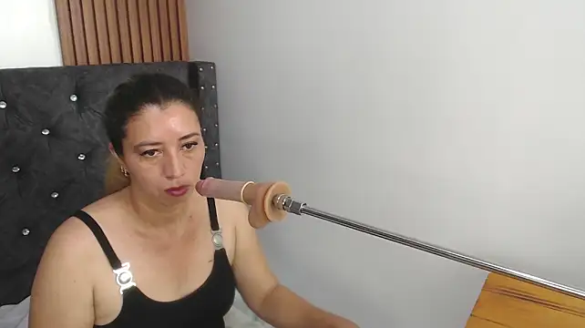 angela_mature23