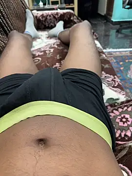 Hung__bottoM