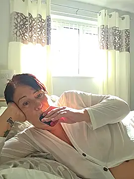 naughtynessa53xx (F mature) - Lt 5 min toy contol plus my whatsapp