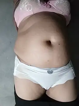 Salaakis petite live webcam model