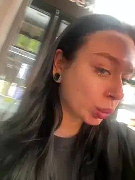 AlishaOfThorns live cam on StripChat