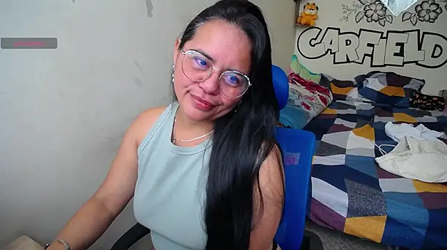 Miss__kendra_ live cam on StripChat