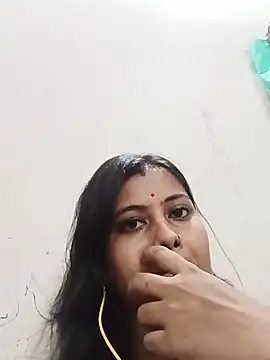 Shy_Girl_Nisha live cam on StripChat