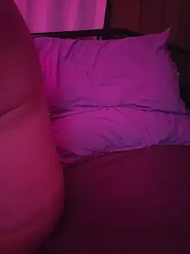 ArmoredLip13 webcam
