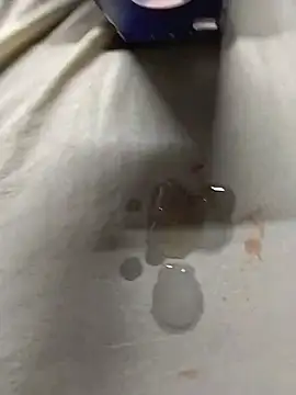 rohitlov150 live cam on StripChat