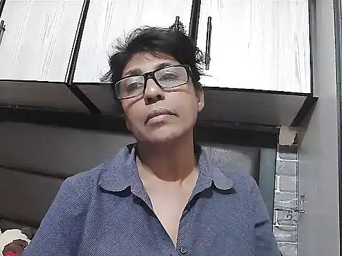 MsDebbie live cam on StripChat