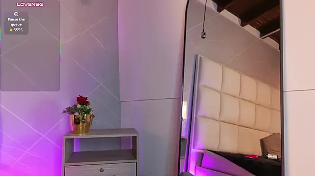 mell_muller live cam preview