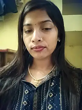 Roseyy_001 live cam