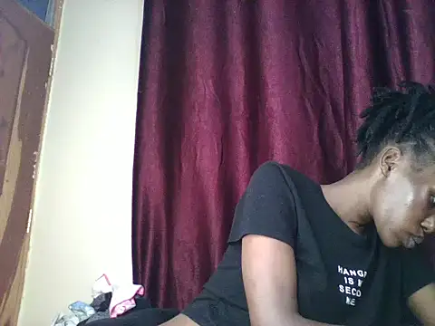 sexyyy_lea live cam on StripChat
