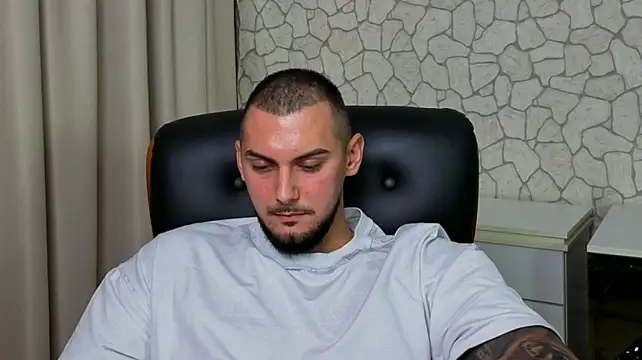 ClintMasters live cam on StripChat