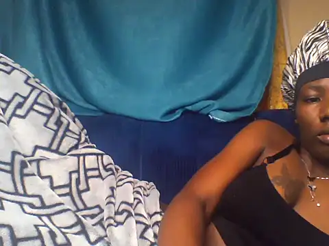sweet_pussiey live cam on StripChat