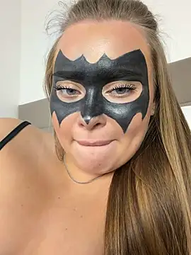 MonicaWestt live cam on StripChat