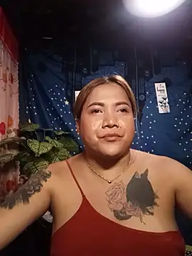 NorahMOREE live cam preview