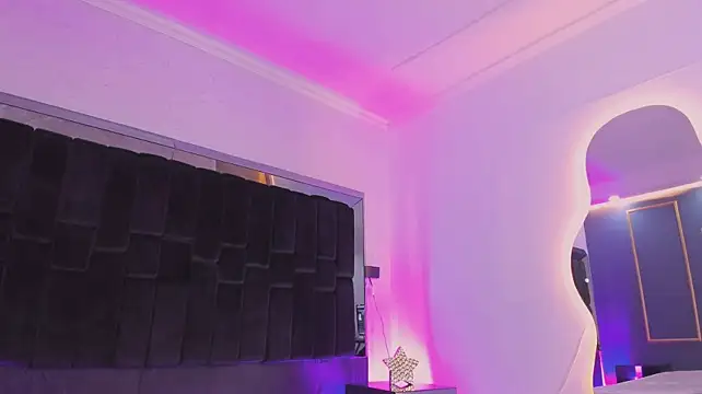 EmmilyElleen live cam preview