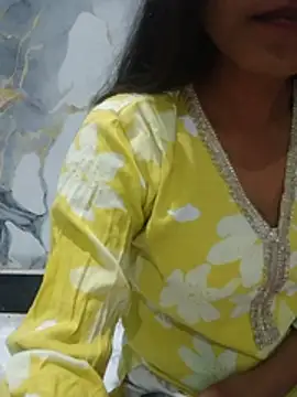 Sexy_Naina7