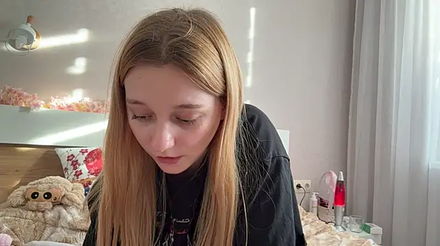 DiaThornley live cam preview