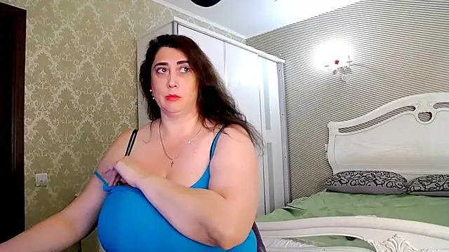 Evelyn_Shy live cam preview