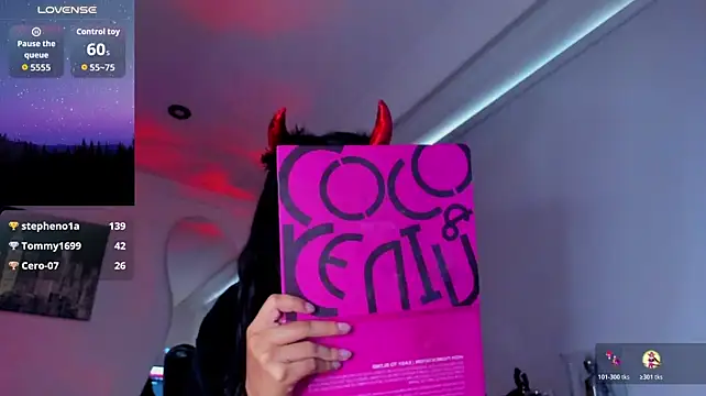 Meghan320 live cam preview