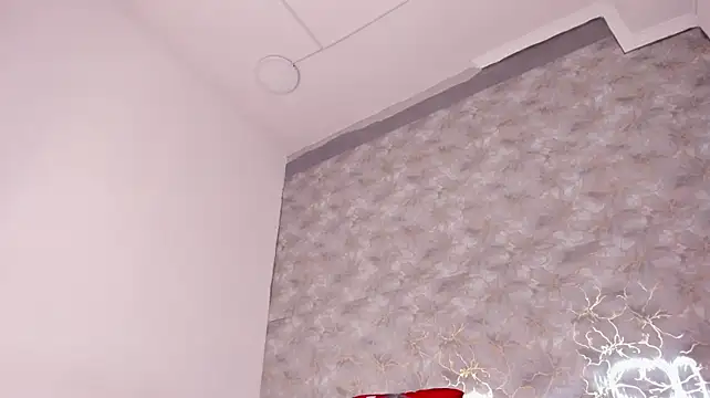 sarita_rouzze webcam