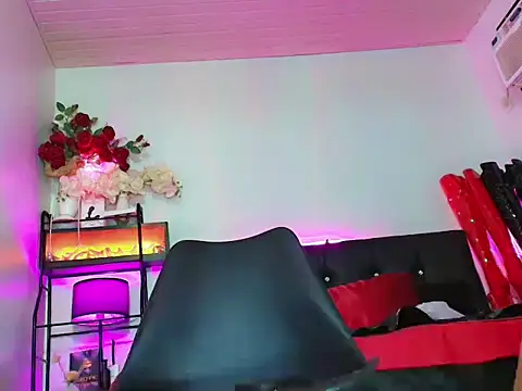 JadeScarlet_LoveLace live cam on StripChat