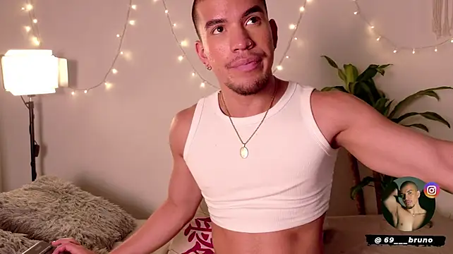 Bruno___69 live cam on StripChat