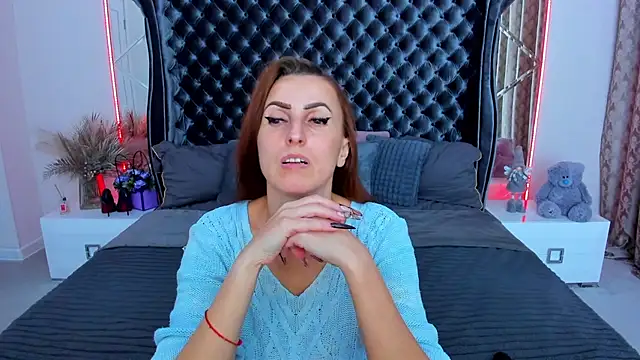 Rebecca_Diamond